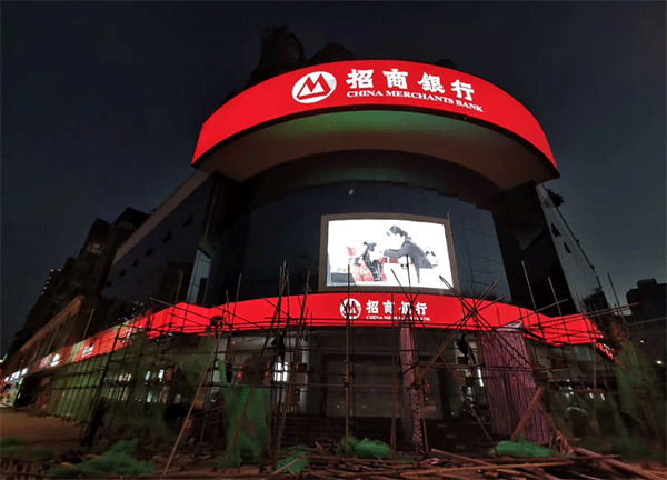 3M燈箱布VS噴繪布有哪些優(yōu)勢(shì)？